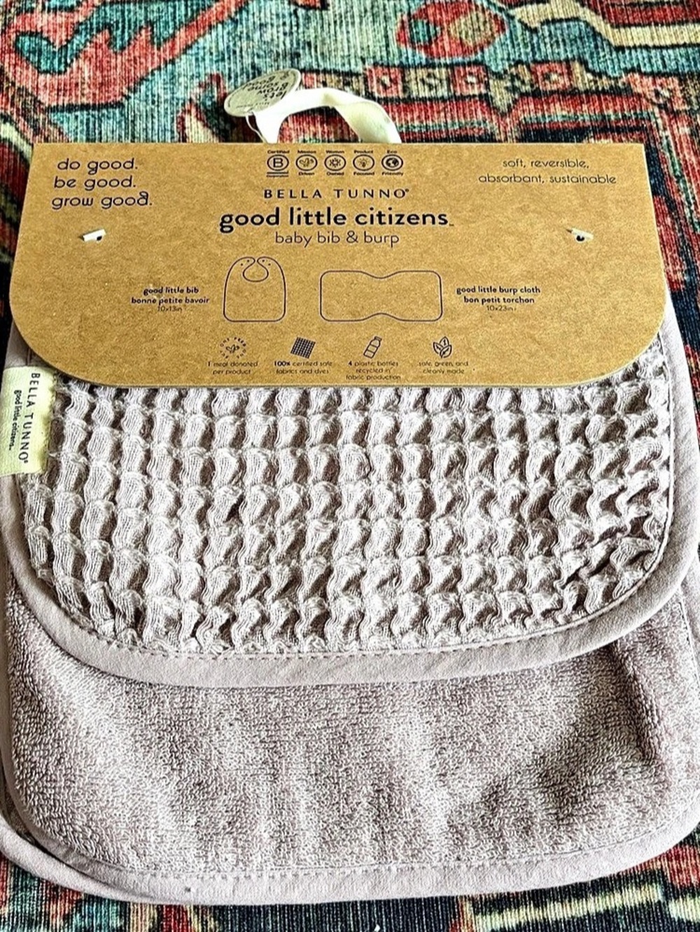 Bella Tunno Reversible Bib + Burp Set